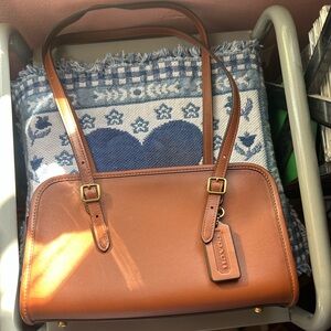 Coach Swing Zip Saddle Brown Shoulder Bag